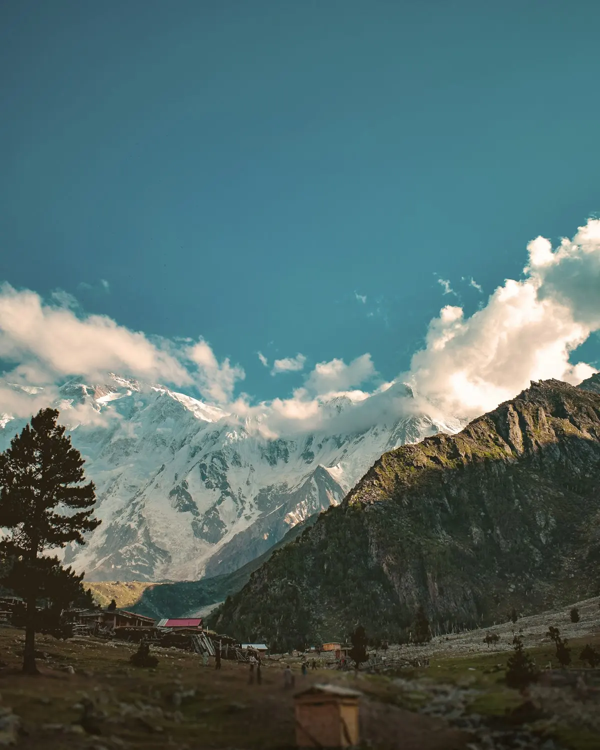 Shandur
